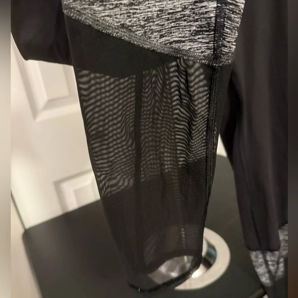 lululemon athletica If You’re Lucky Leggings 30in Inseam Black Gray Mesh 8